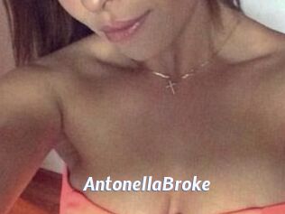 AntonellaBroke