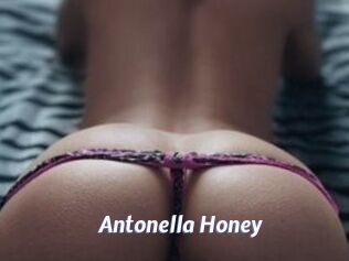 Antonella_Honey