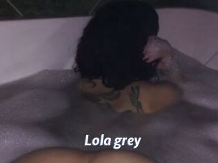 Lola_grey