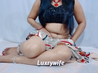 Luxrywife