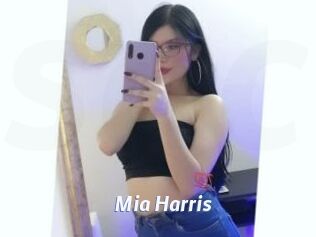 Mia_Harris