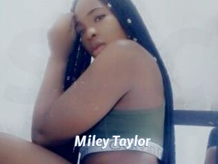 Miley_Taylor