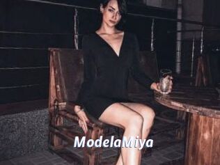 ModelaMiya