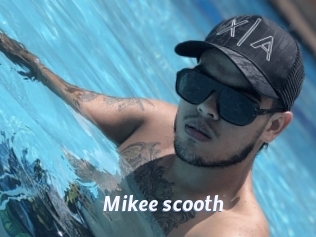 Mikee_scooth