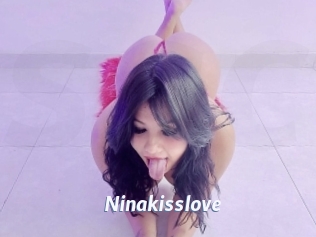 Ninakisslove