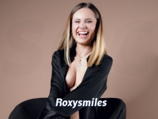 Roxysmiles